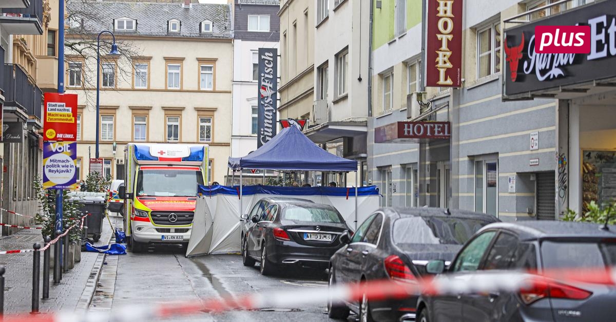 Todesschüsse In Wiesbaden: Täter Wartete Im Hauseingang